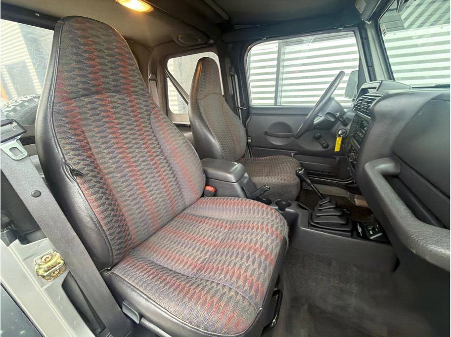 Used 2000 Jeep Wrangler Sport AWD/4WD image 18