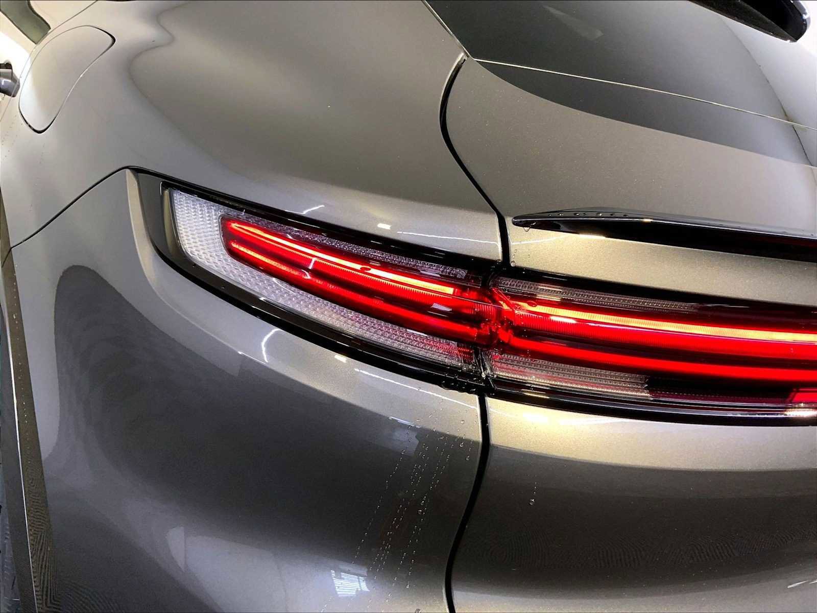 New 2026 Porsche Cayenne S image 18