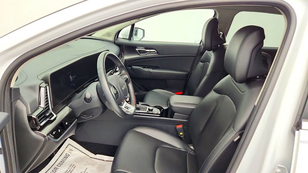 Used 2024 Kia Sportage EX FWD image 17
