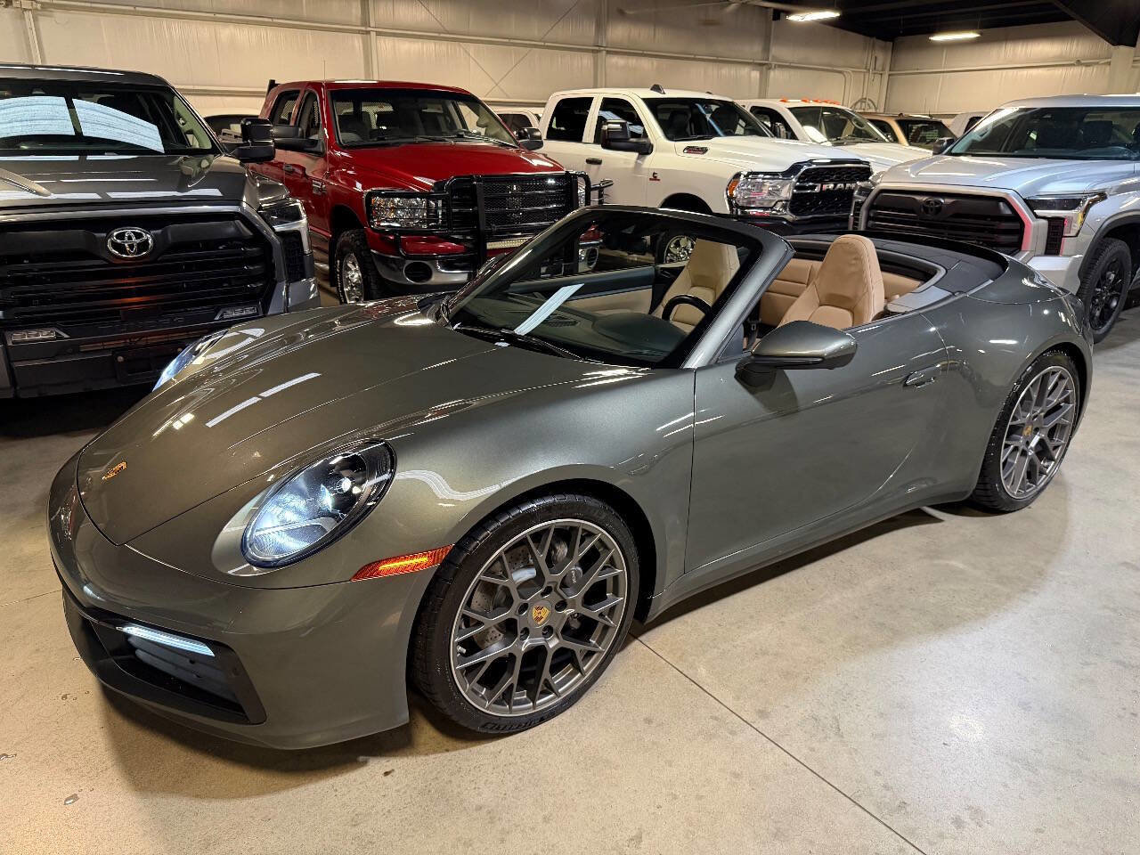Used 2023 Porsche 911 Carrera image 41