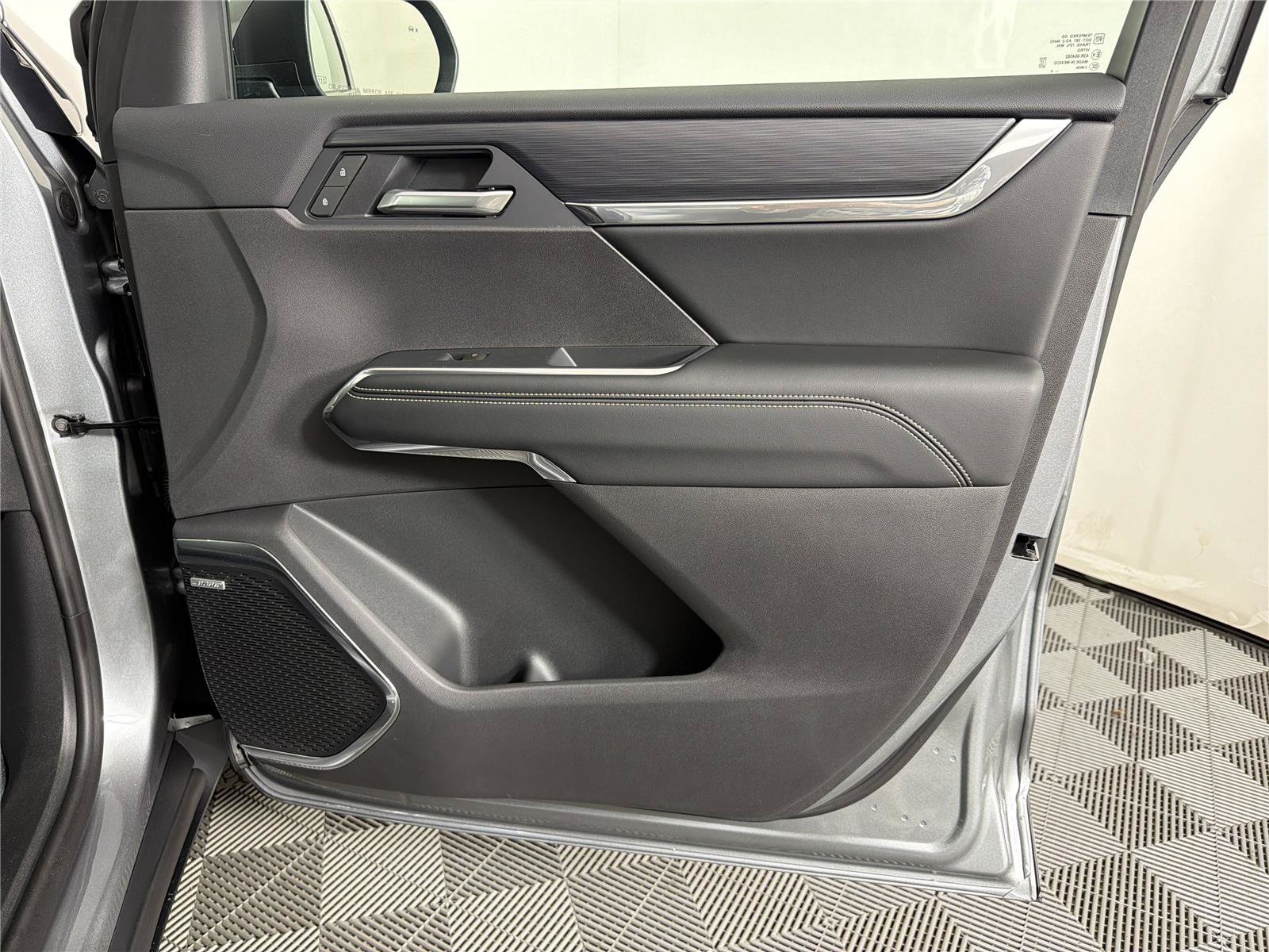 New 2026 GMC Acadia Elevation w/ Black Edition FWD image 12