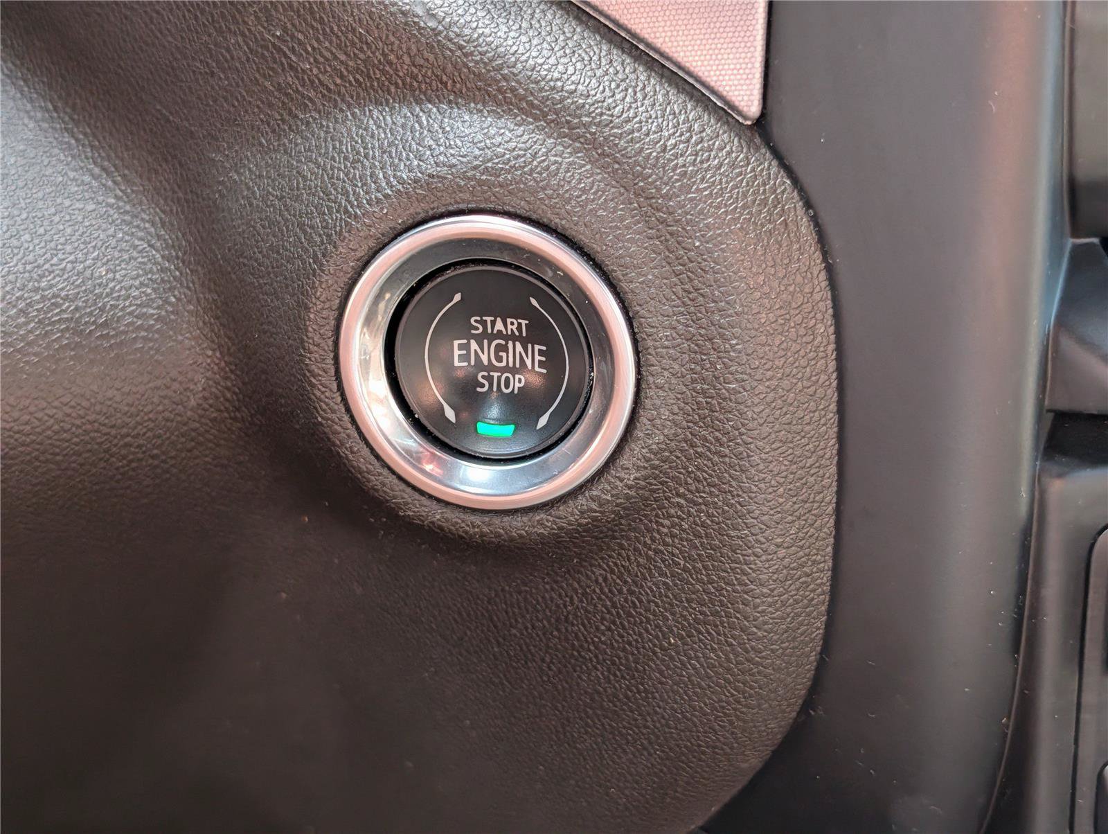 Used 2019 GMC Sierra 1500 SLT AWD/4WD image 25