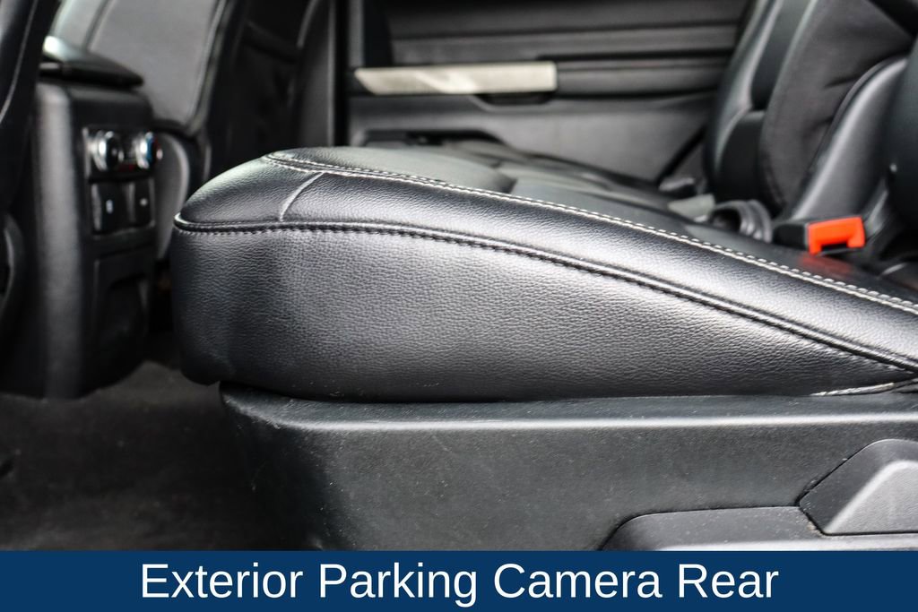 Used 2023 Ford Explorer Limited image 13