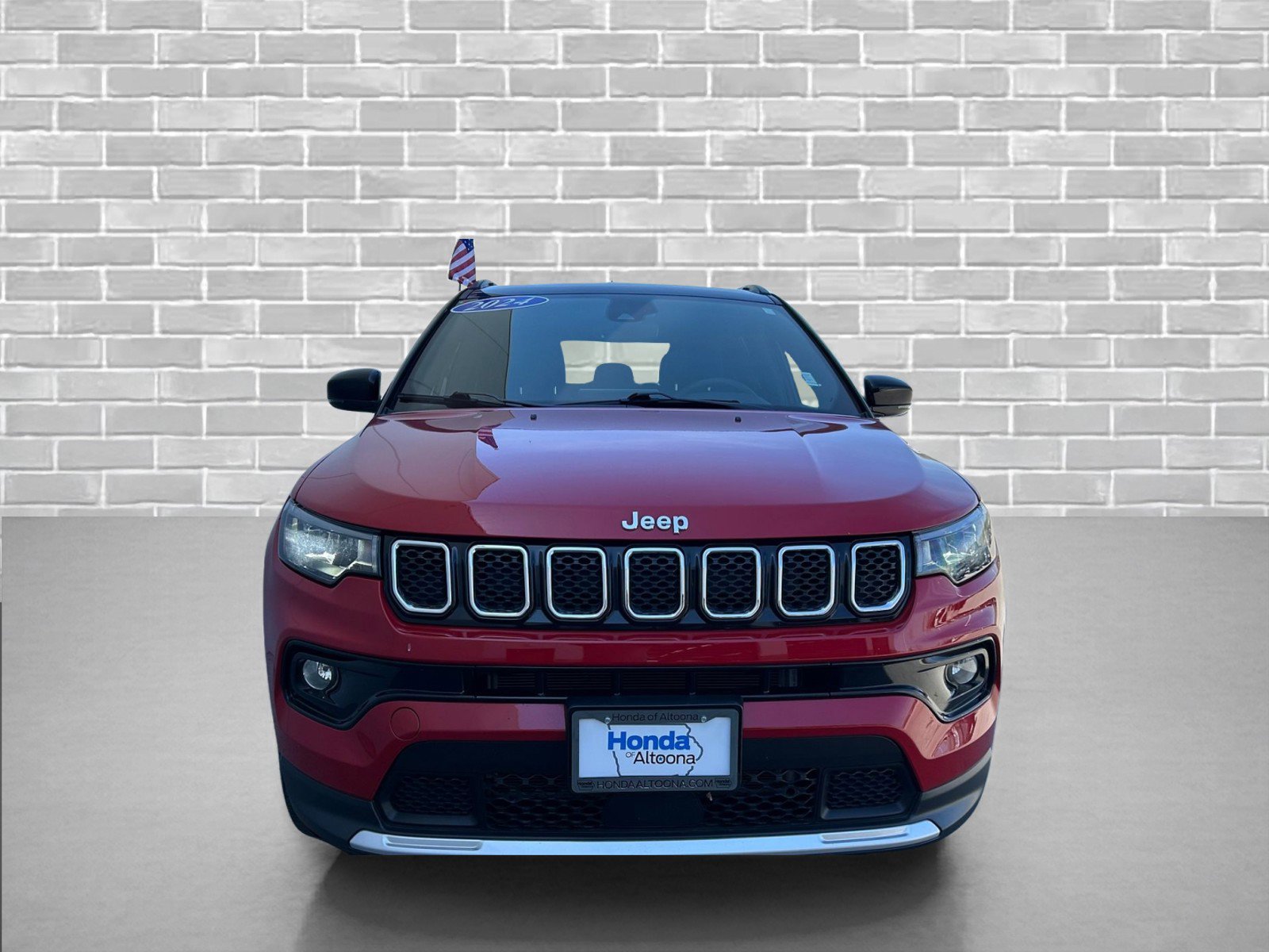 Used 2024 Jeep Compass Limited w/ Sun and Sound Group AWD/4WD image 7