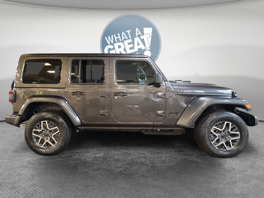 New 2026 Jeep Wrangler Unlimited Sahara w/ Safety Group AWD/4WD image 2