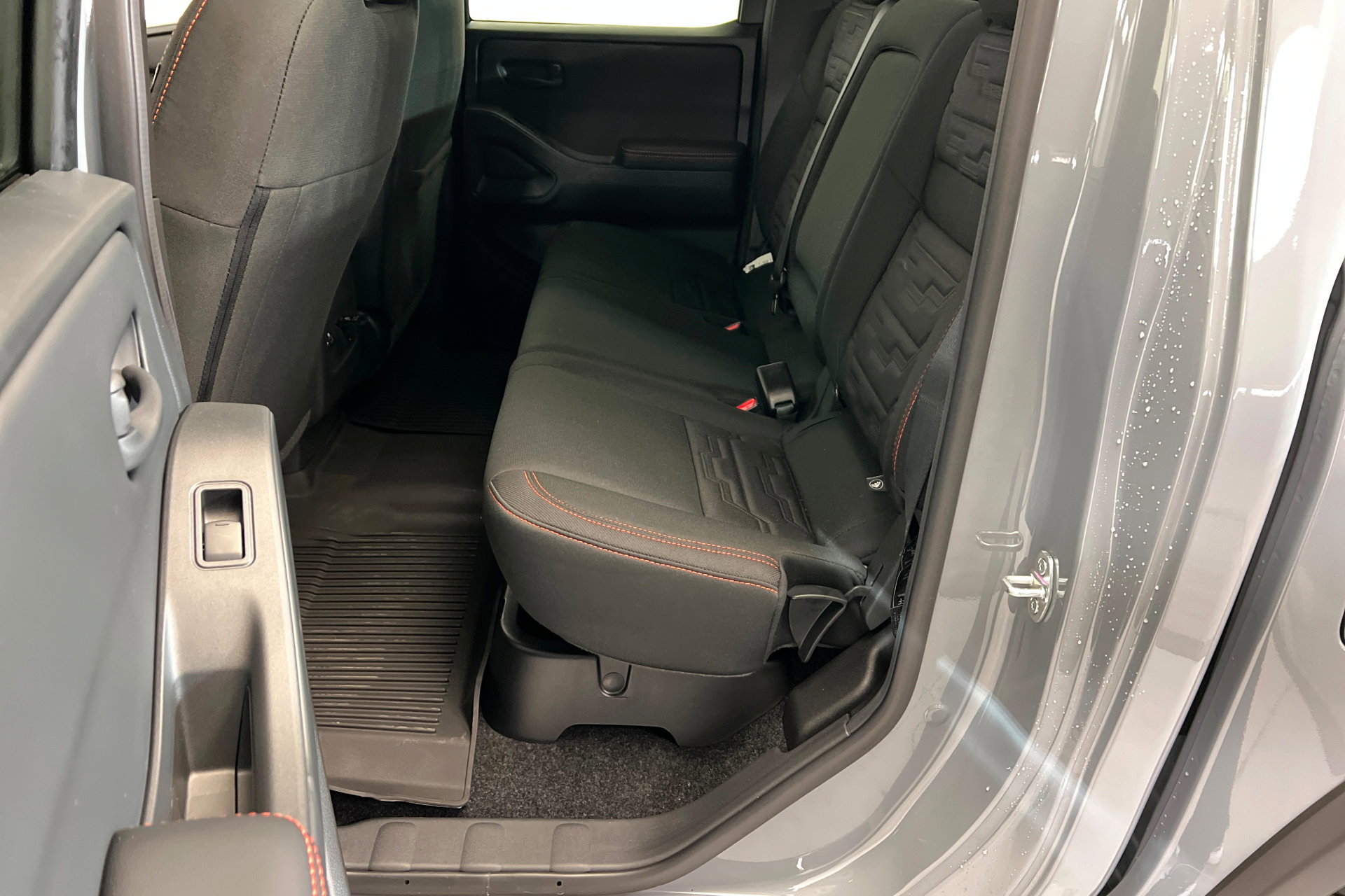 New 2026 Nissan Frontier PRO-4X w/ Pro-4x Convenience Package image 21