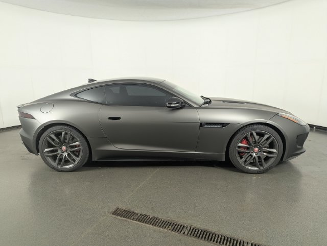 Used 2015 Jaguar F-TYPE R RWD image 8
