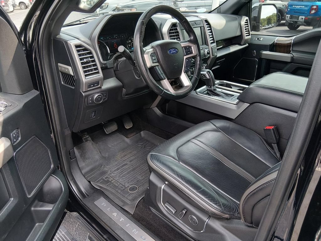 Used 2017 Ford F150 Platinum w/ Equipment Group 701A Luxury AWD/4WD image 10