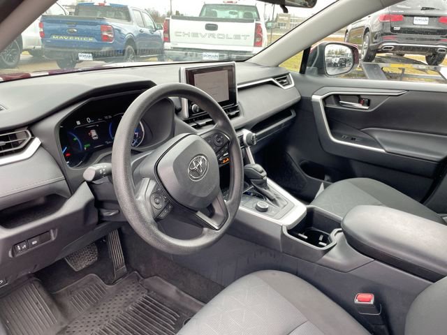Used 2025 Toyota RAV4 XLE image 11