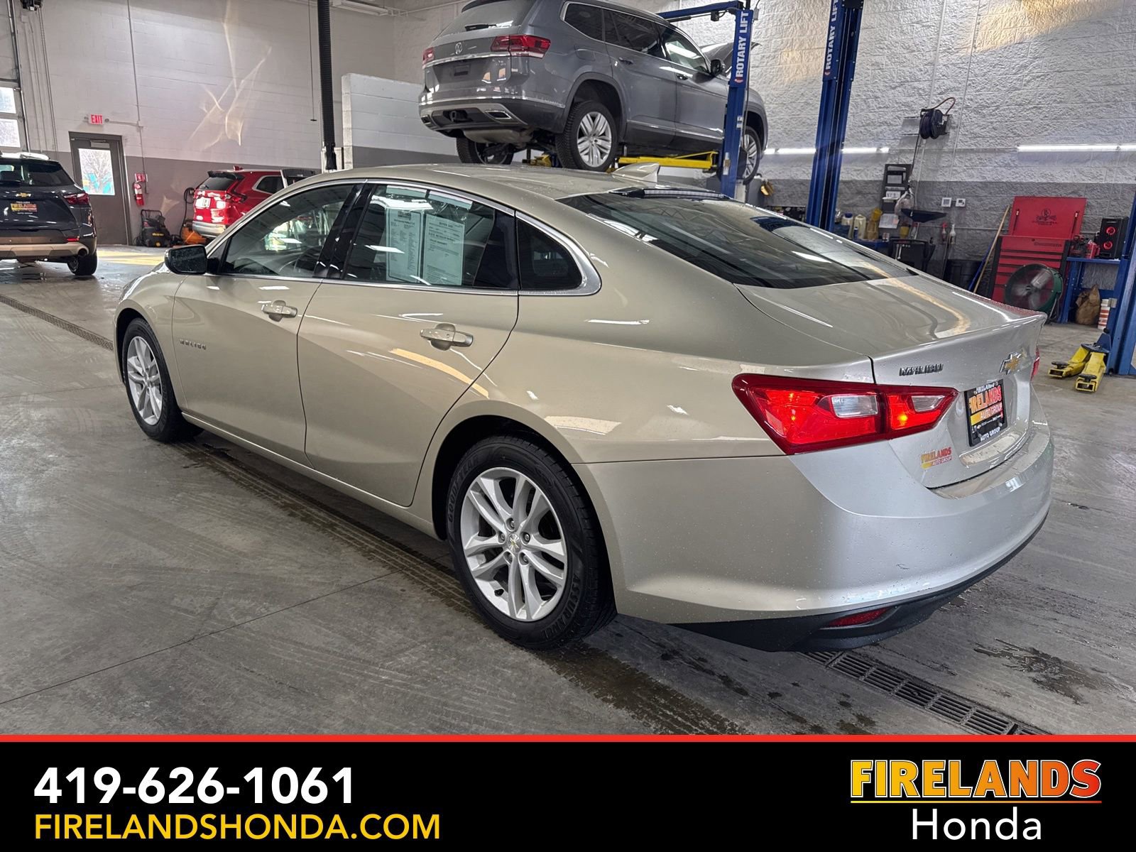 Used 2016 Chevrolet Malibu LT image 3