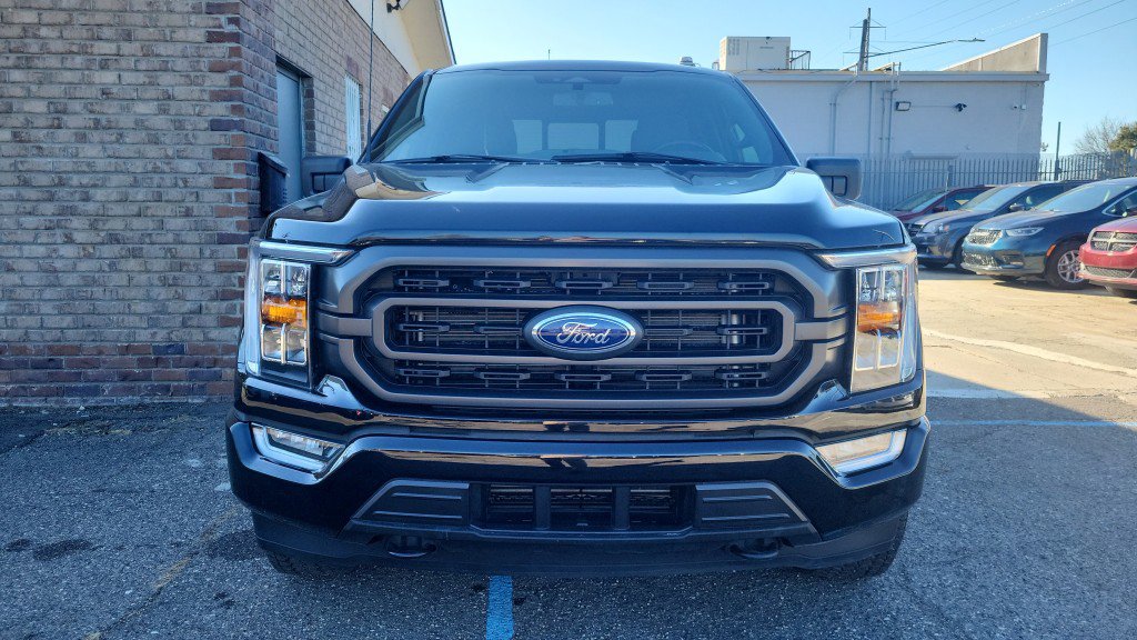 Used 2023 Ford F150 XLT w/ Equipment Group 302A High AWD/4WD image 3