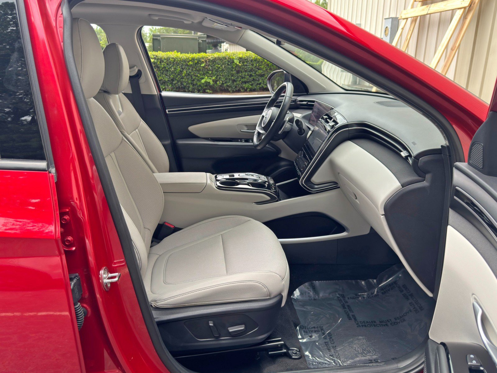Used 2022 Hyundai Tucson Limited w/ Cargo Package AWD/4WD image 15