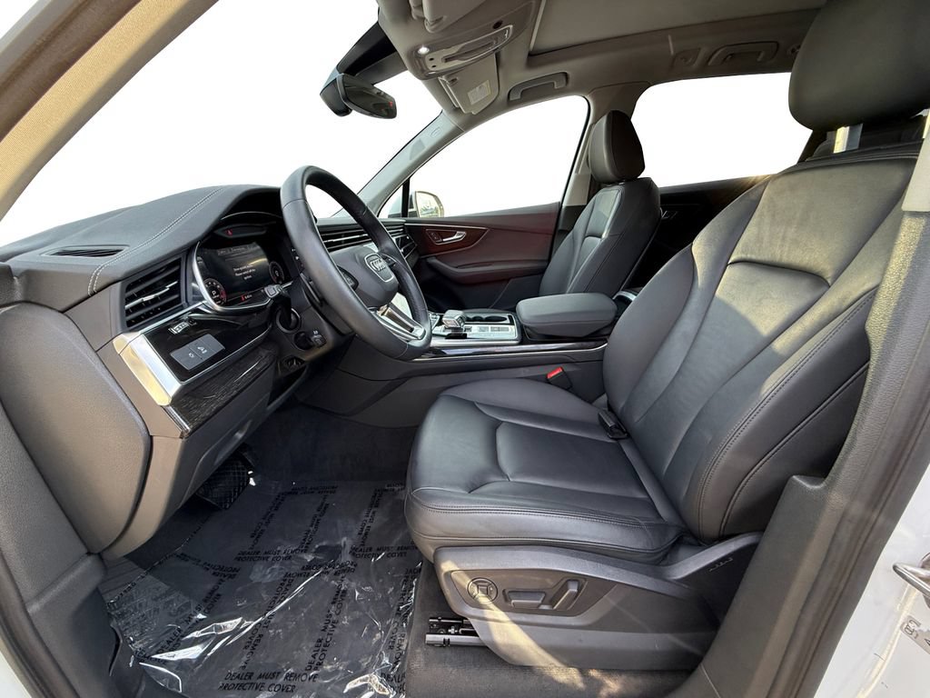 Used 2023 Audi Q7 2.0T Premium Plus w/ Premium Plus Package AWD/4WD image 9