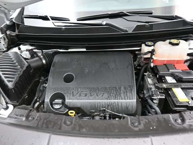 Used 2023 Chevrolet Traverse RS w/ LPO, Floor Liner Package image 33