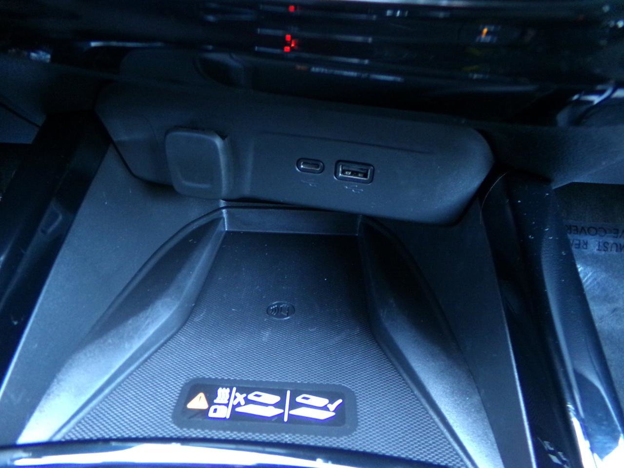 Used 2025 Chevrolet Trax ACTIV w/ Sunroof Package FWD image 20