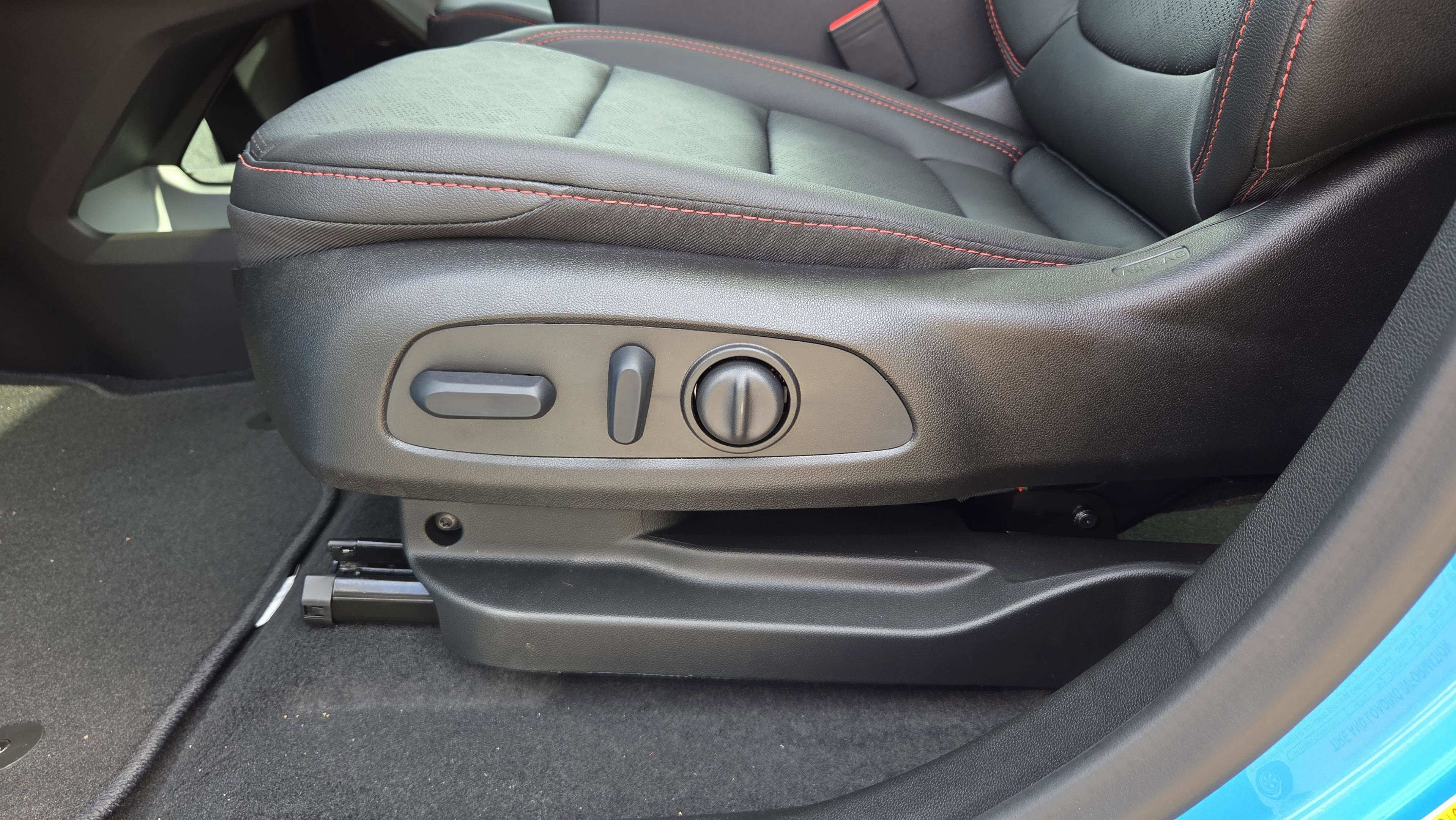 New 2027 Chevrolet Bolt RS w/ Technology Package image 20