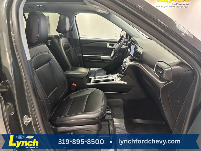 Certified 2024 Ford Explorer XLT w/ Equipment Group 202A AWD/4WD image 9