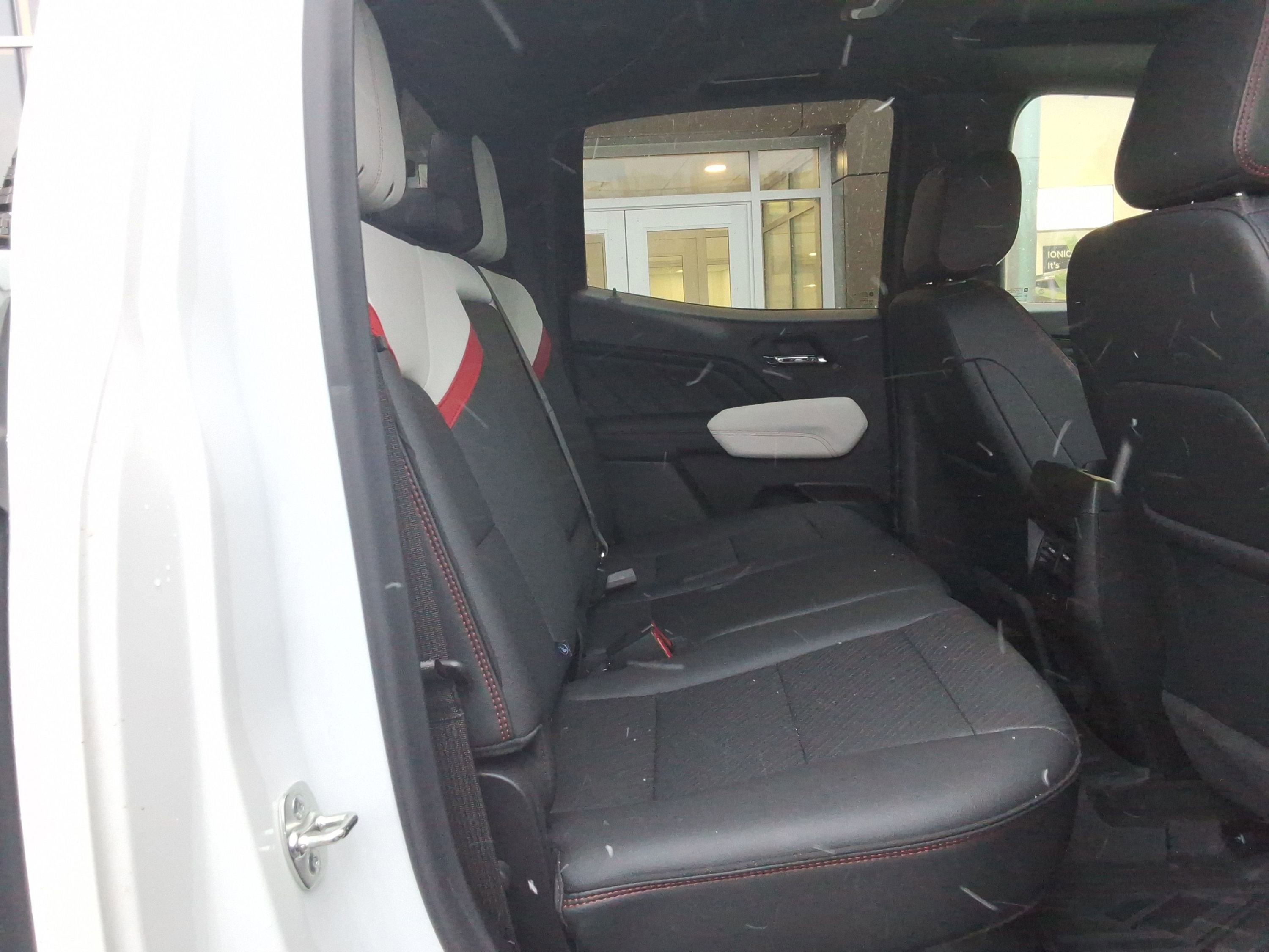 New 2024 GMC Canyon AT4X w/ AT4X AEV Edition image 31