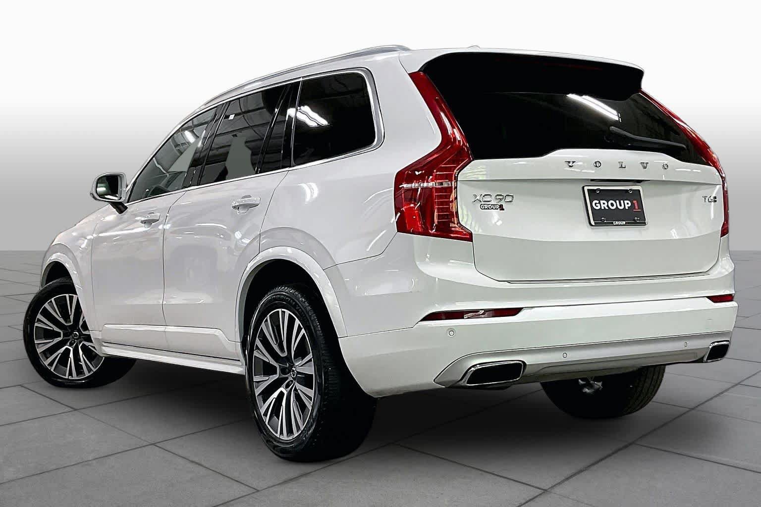Used 2021 Volvo XC90 T6 Momentum w/ Climate Package AWD/4WD image 12