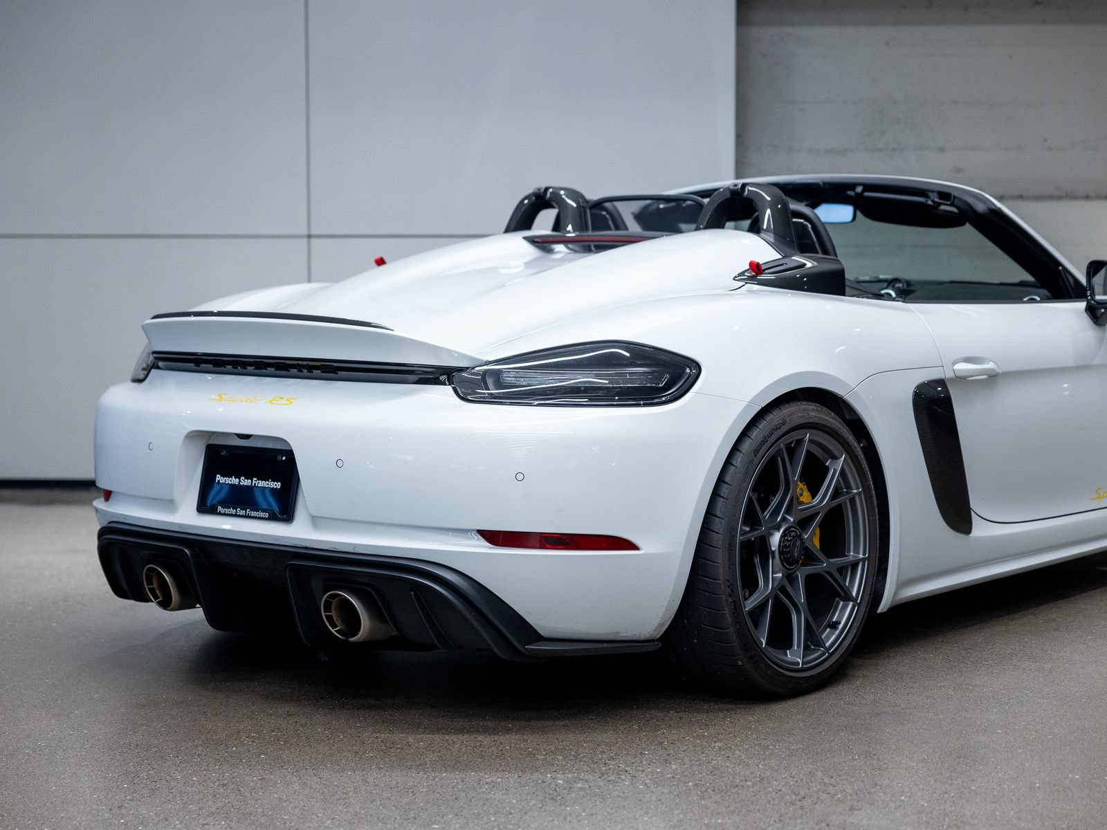 Certified 2025 Porsche 718 Boxster Spyder RS RWD image 30