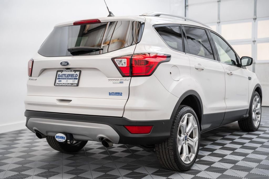 Used 2019 Ford Escape Titanium image 7
