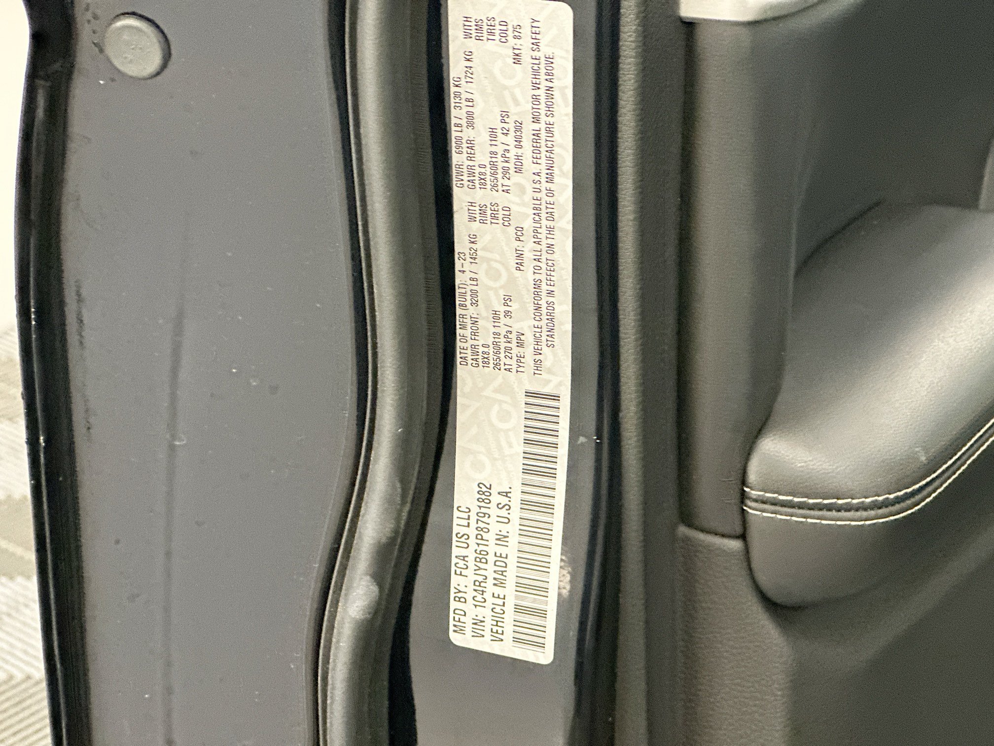 Used 2023 Jeep Grand Cherokee 4WD 4xe image 12