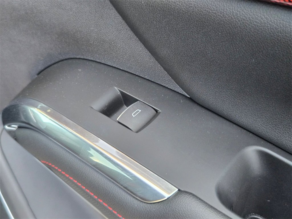 Used 2024 Chevrolet Traverse RS w/ LPO, Floor Liner Package image 27