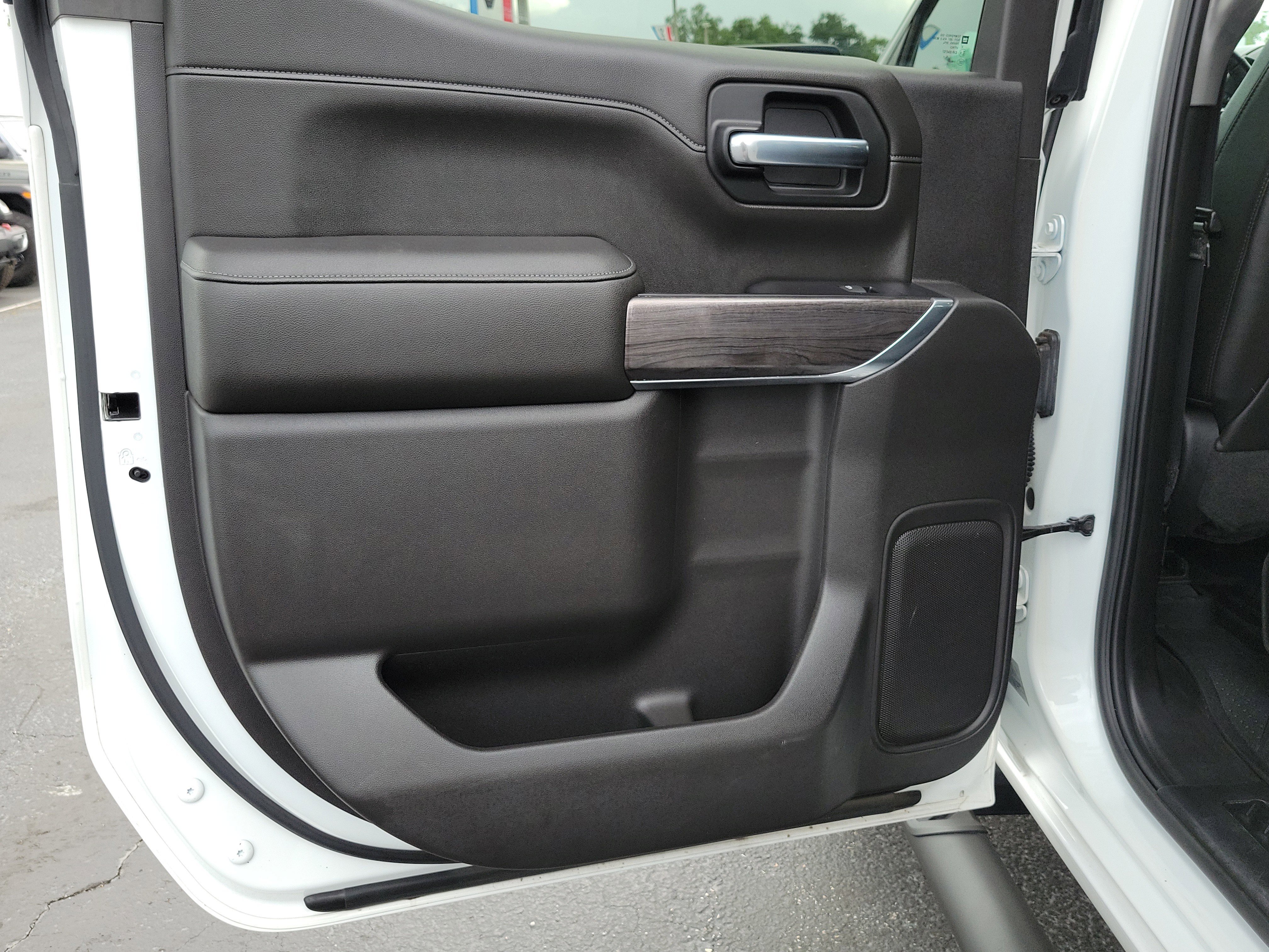 Used 2019 Chevrolet Silverado 1500 LTZ w/ LTZ Plus Package image 11