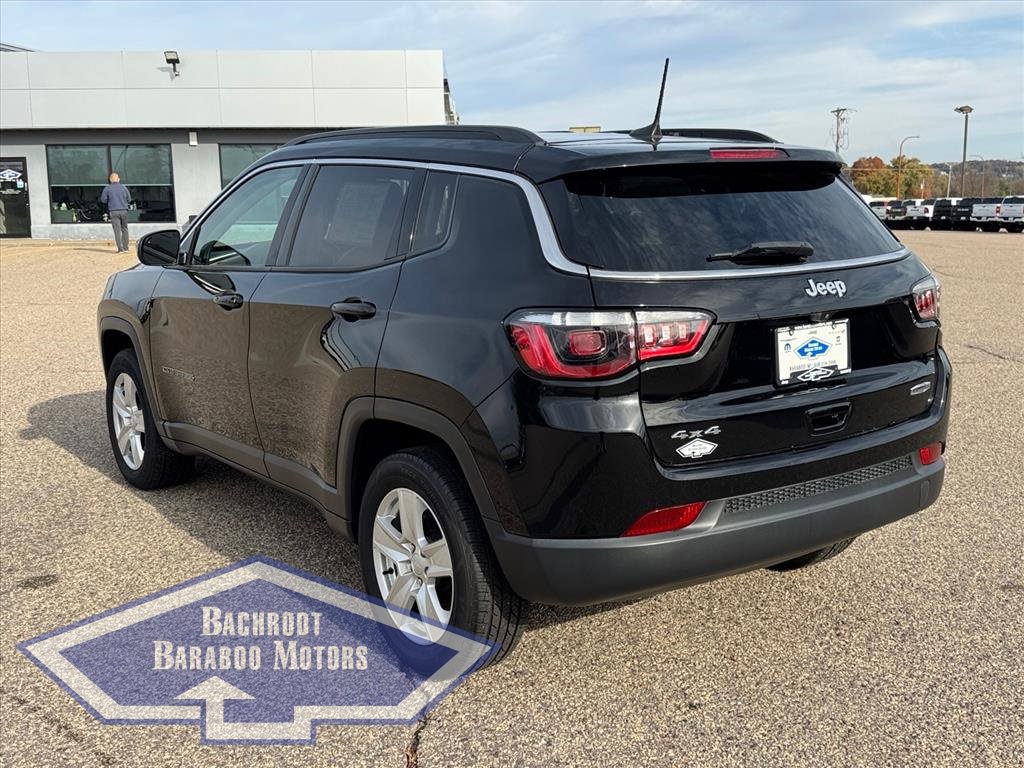 Used 2022 Jeep Compass Latitude image 4