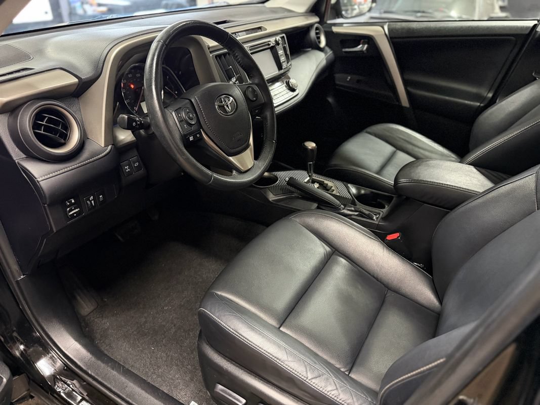 Used 2015 Toyota RAV4 Limited AWD/4WD image 16