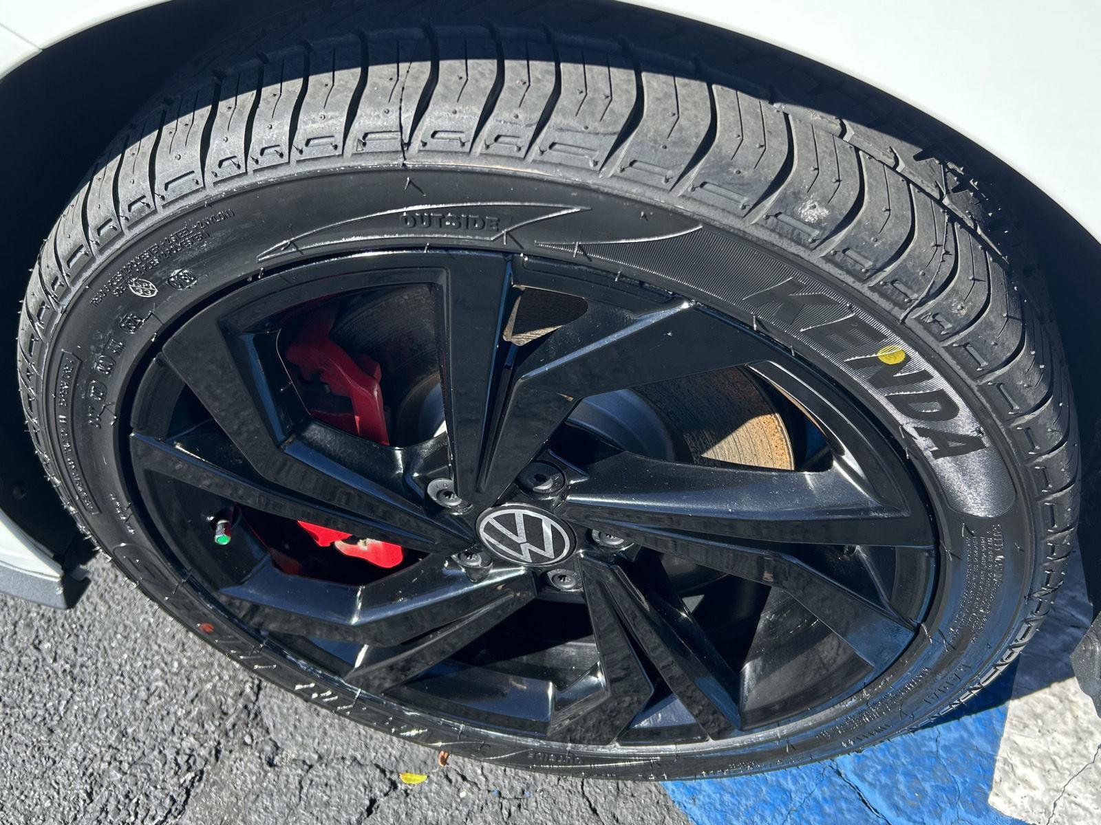 Used 2023 Volkswagen Jetta GLI Autobahn image 11