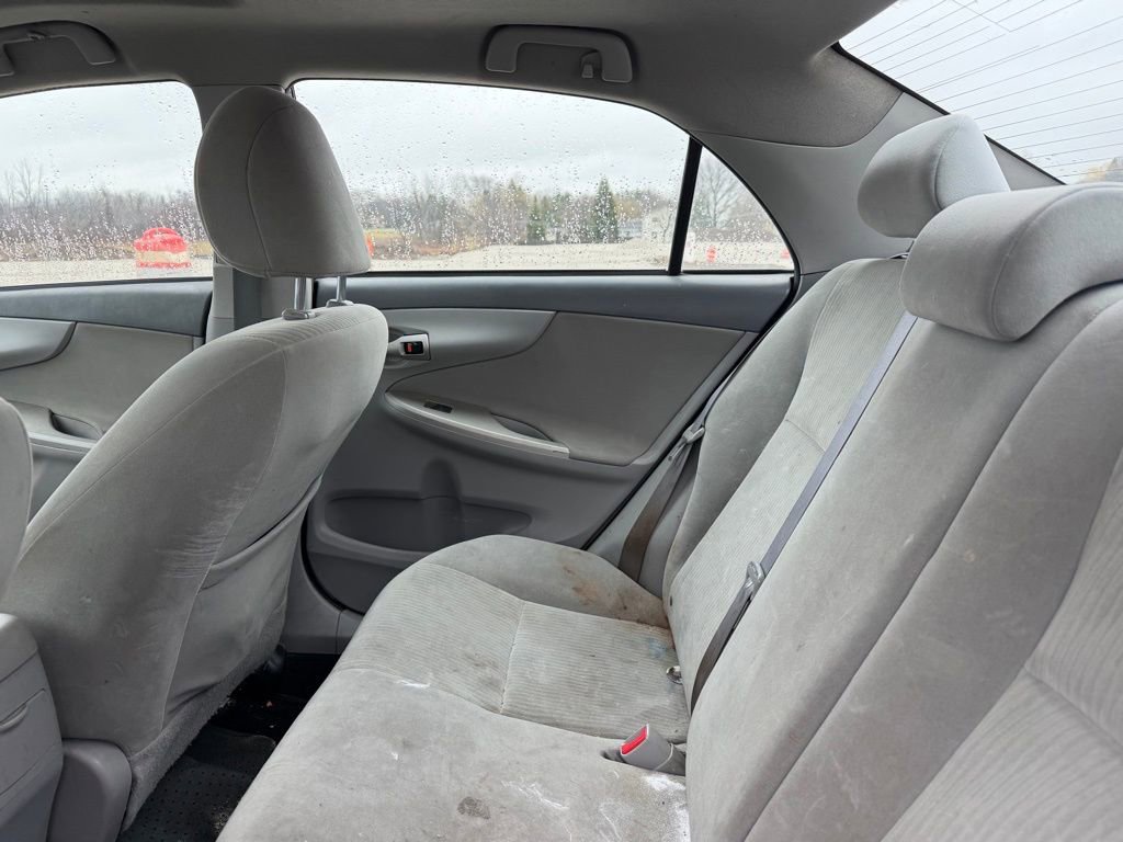 Used 2010 Toyota Corolla image 3