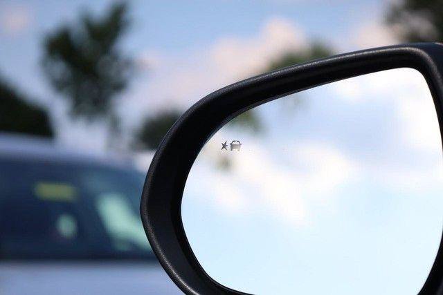 Used 2025 Buick Encore GX Preferred FWD image 19
