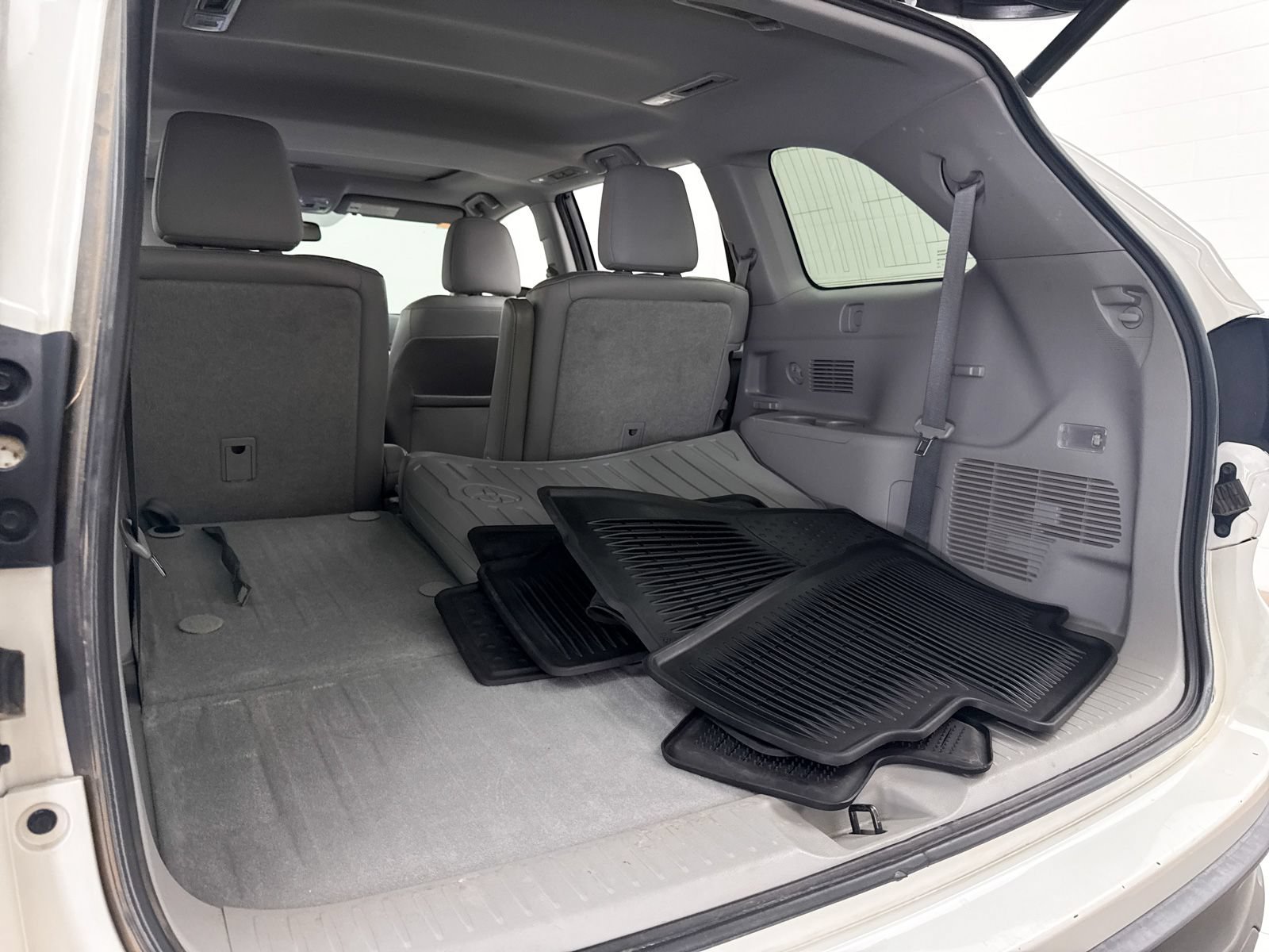 Used 2015 Toyota Highlander XLE AWD/4WD image 27