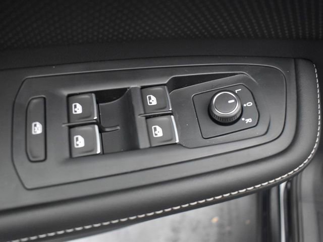 Used 2025 Volkswagen Atlas SE FWD image 10