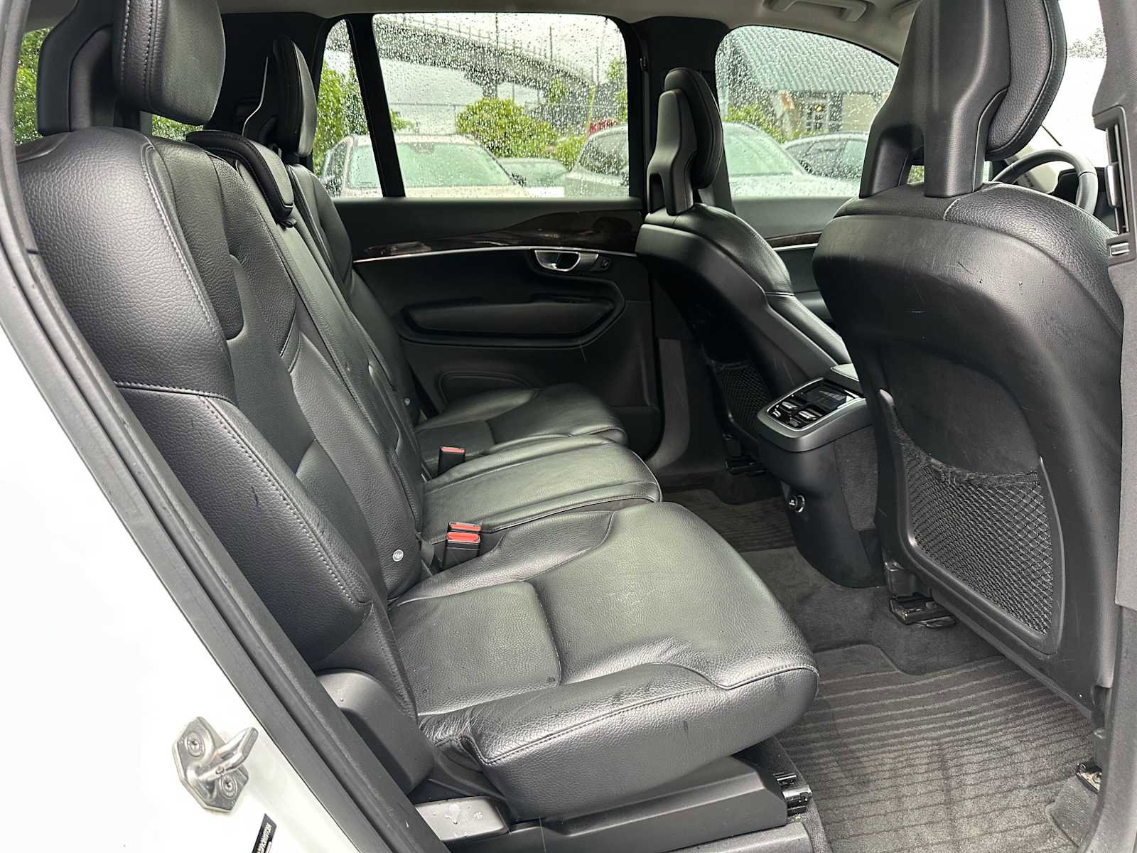 Used 2017 Volvo XC90 T6 Momentum w/ Vision Package AWD/4WD image 12