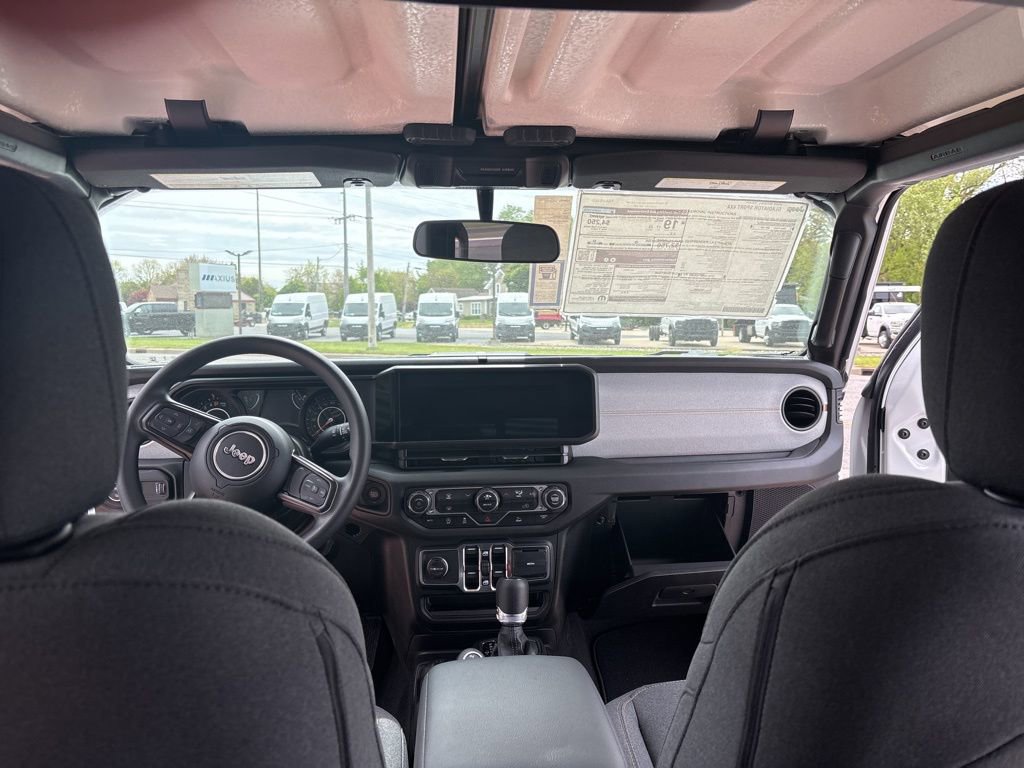 New 2025 Jeep Gladiator Sport AWD/4WD image 21