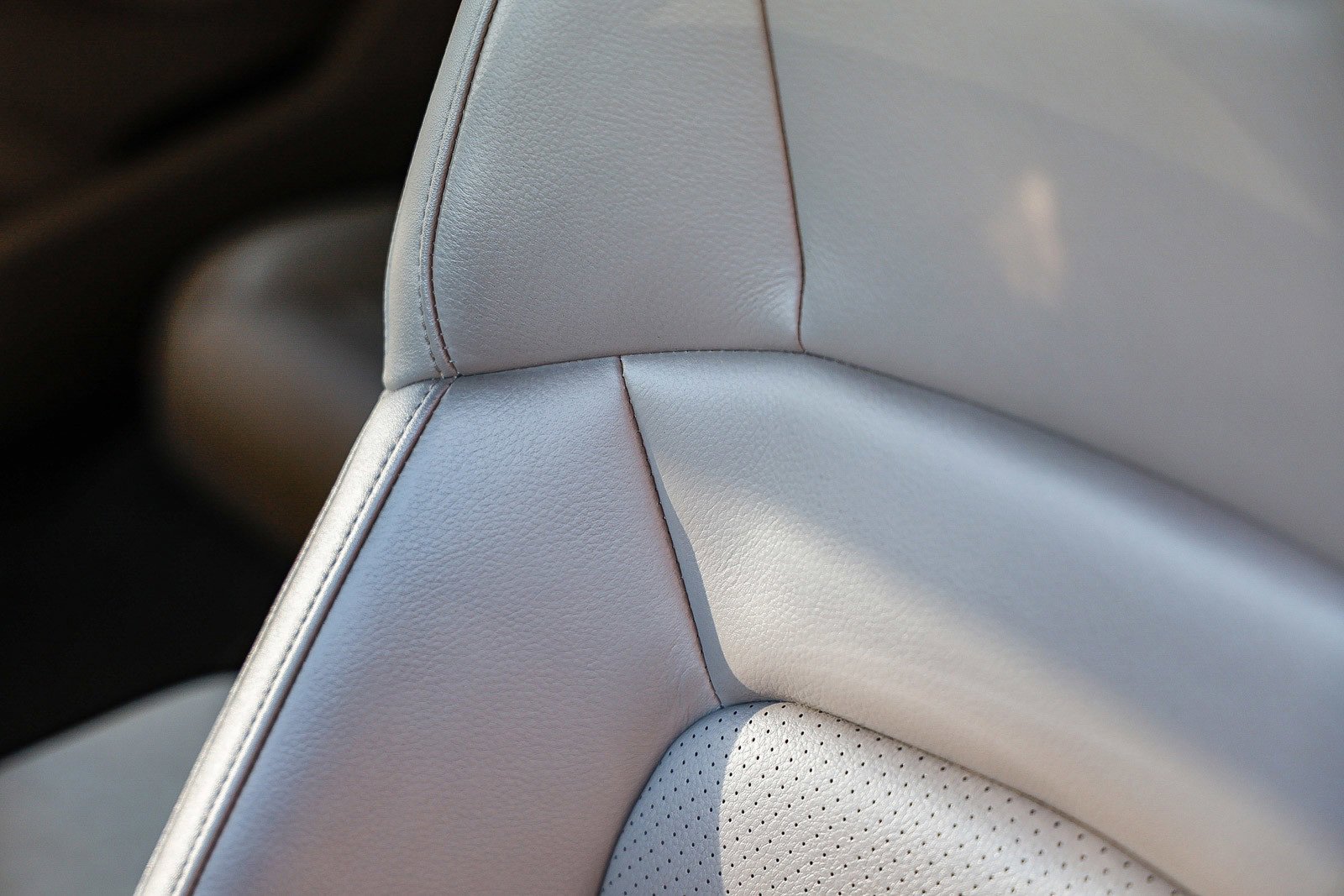 Used 2021 Porsche Taycan Base image 24