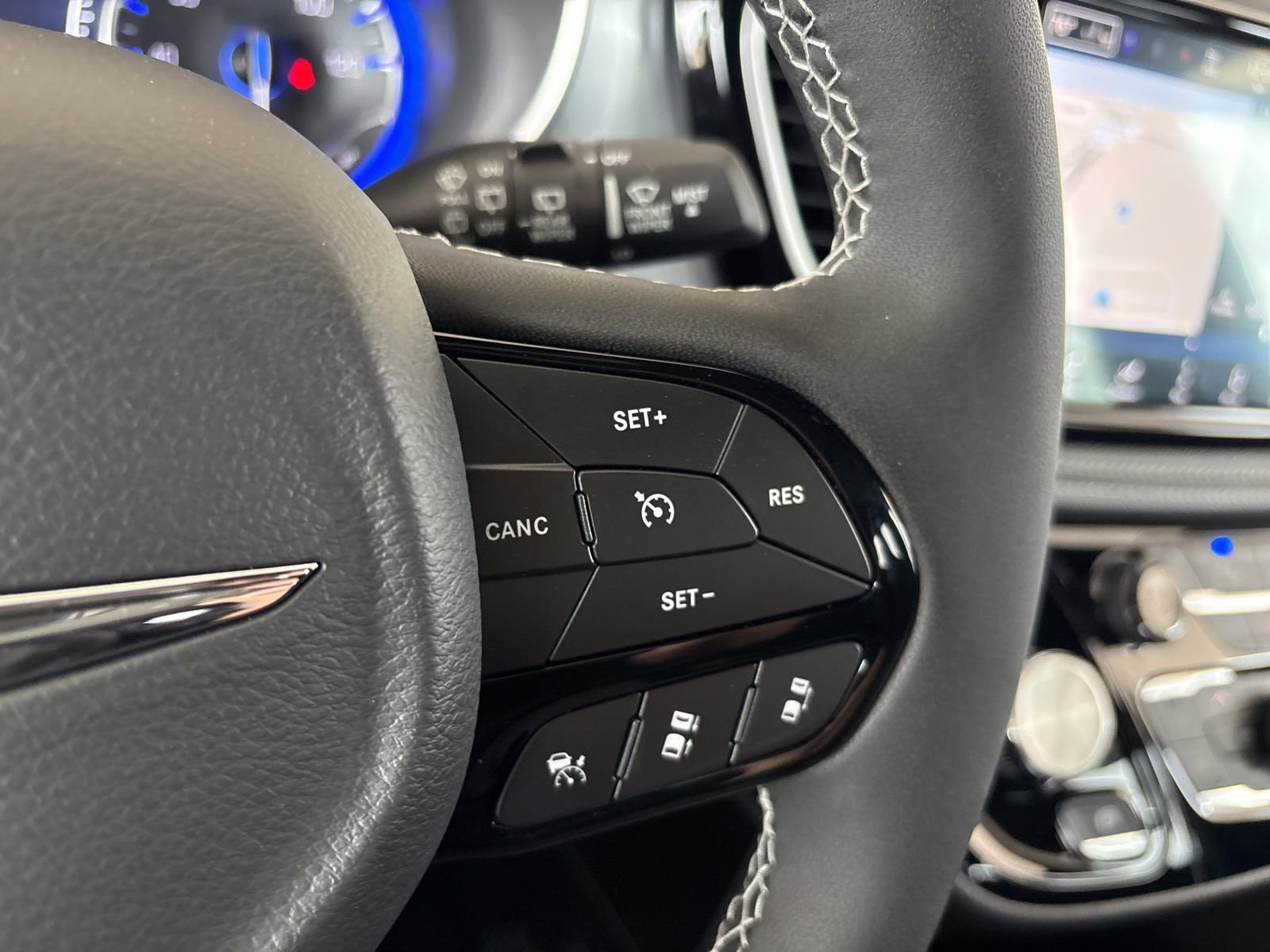 New 2026 Chrysler Pacifica Limited w/ S Appearance Package image 32