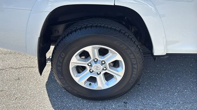 Certified 2024 Toyota 4Runner SR5 Premium w/ Moonroof Package image 10