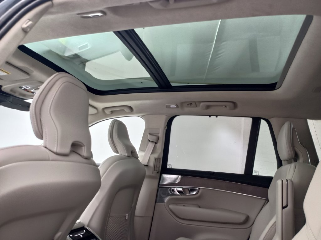New 2027 Volvo XC90 T8 Ultra AWD/4WD image 25