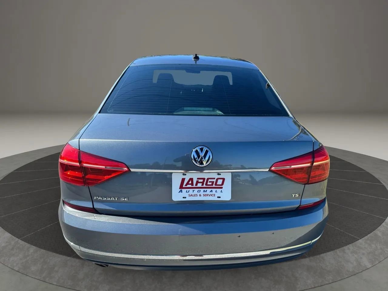 Used 2016 Volkswagen Passat 1.8T SE FWD image 7