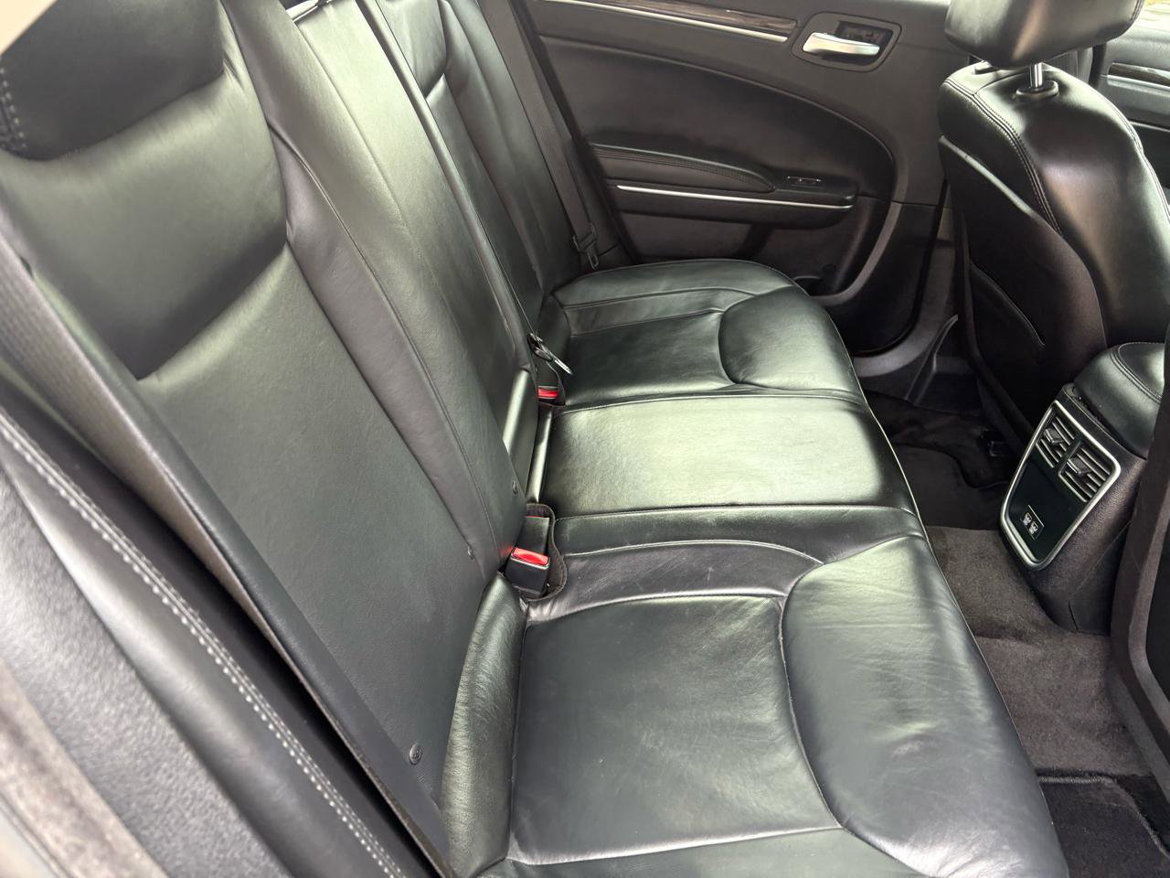 Used 2016 Chrysler 300 Limited w/ Driver Convenience Group image 23