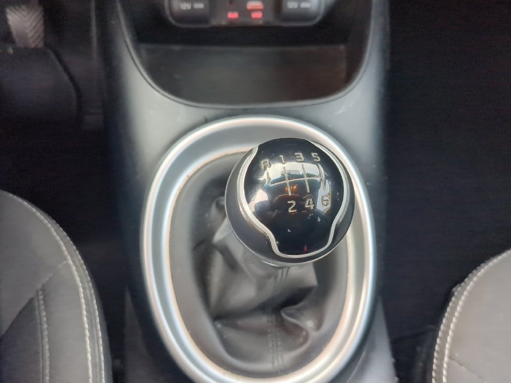 Used 2019 Kia Soul FWD image 24