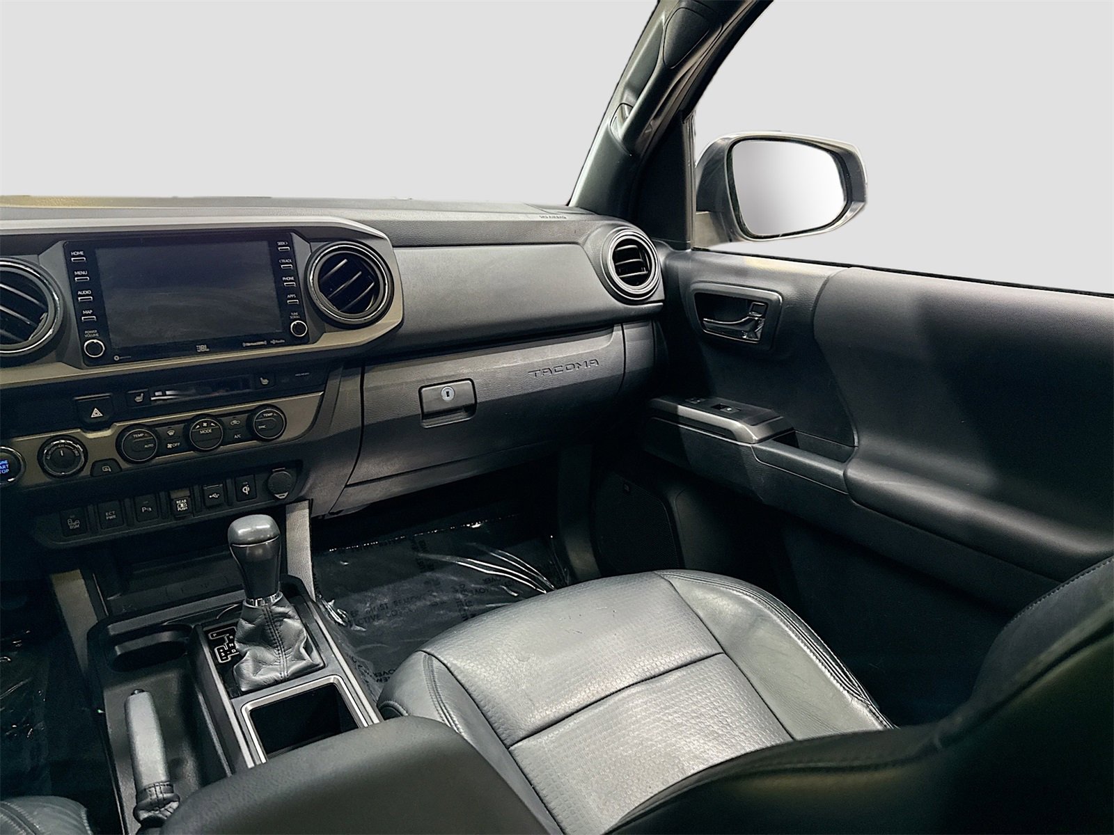 Used 2021 Toyota Tacoma TRD Sport image 25