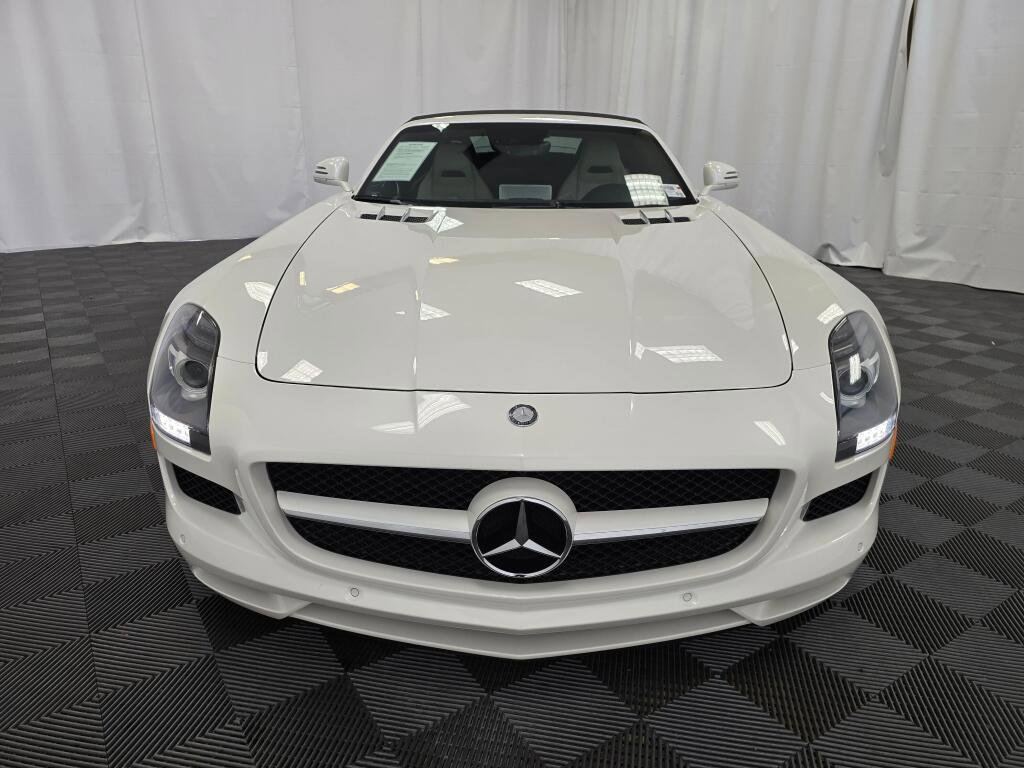 Used 2012 Mercedes-Benz SLS AMG Roadster image 9