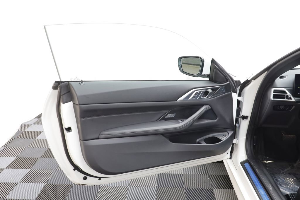 Certified 2025 BMW 430i xDrive Coupe w/ Convenience Package image 5
