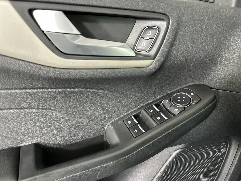 Used 2021 Ford Escape SE w/ SE Sport Appearance Package AWD/4WD image 27