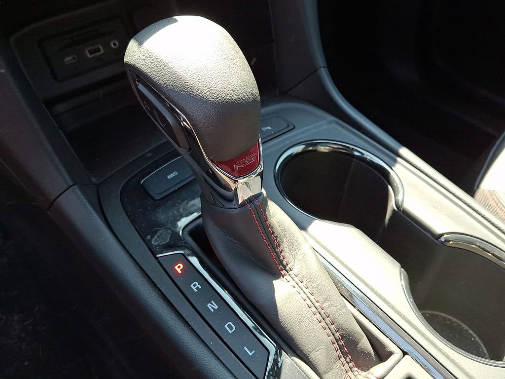 Used 2022 Chevrolet Equinox RS w/ RS Leather Package image 15