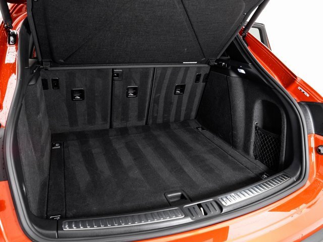 Used 2024 Porsche Macan image 29